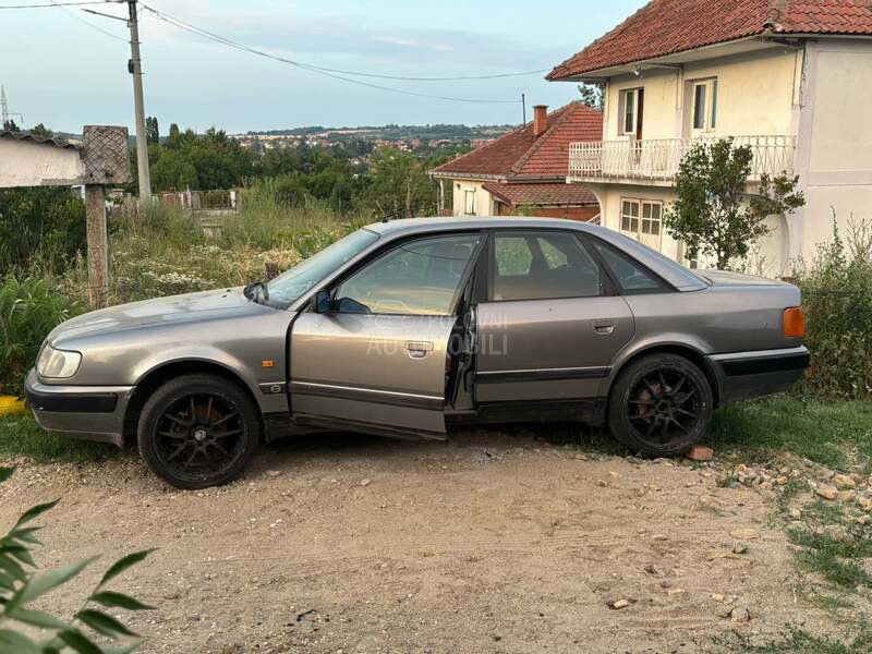 Audi 100 C4