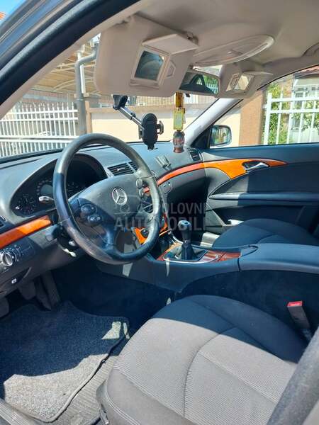 Mercedes Benz E 220 2.2