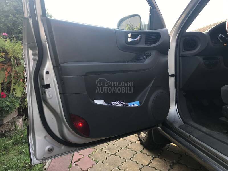 Hyundai Santa Fe 2.0 CRDI ELEGANCE