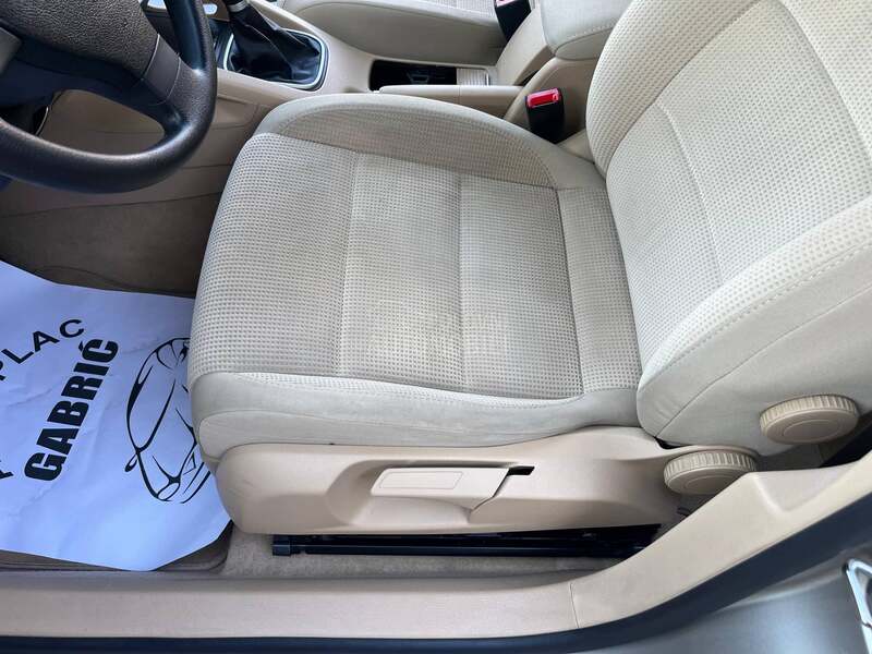 Volkswagen Golf 5 2.0 TDI GOLD