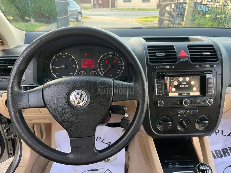 Volkswagen Golf 5 2.0 TDI GOLD