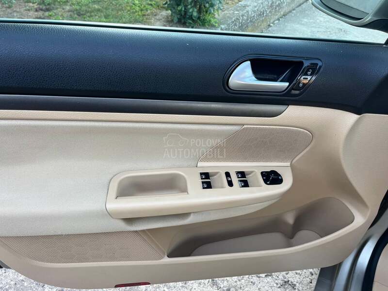 Volkswagen Golf 5 2.0 TDI GOLD