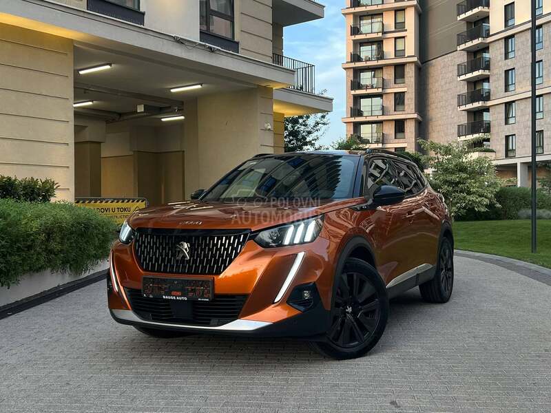 Peugeot 2008 GT EAT8