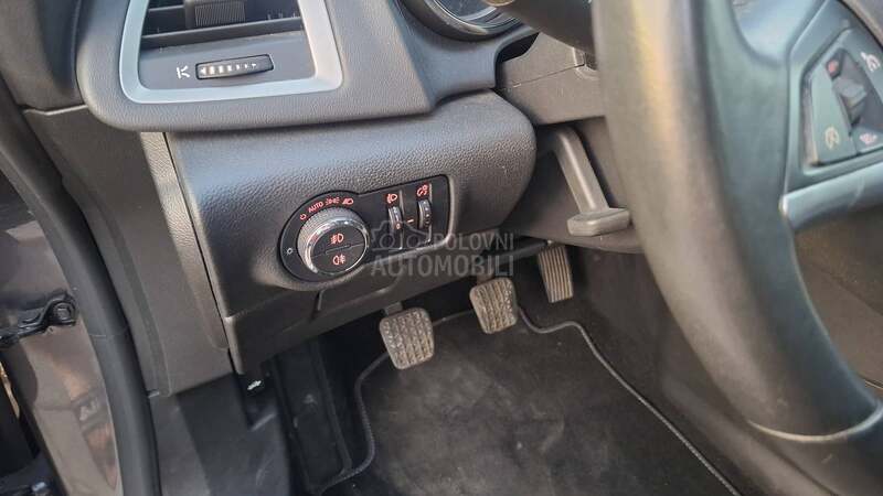 Opel Astra J 