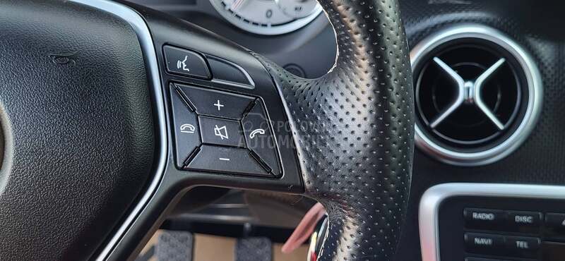 Mercedes Benz A 180 AMG LINE / NA.VI