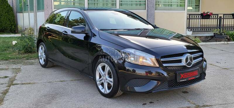 Mercedes Benz A 180 AMG LINE / NA.VI