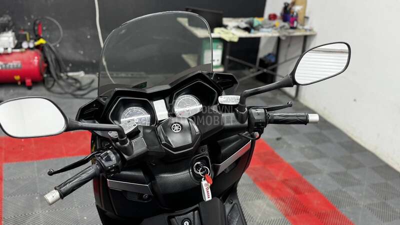 Yamaha X max 400