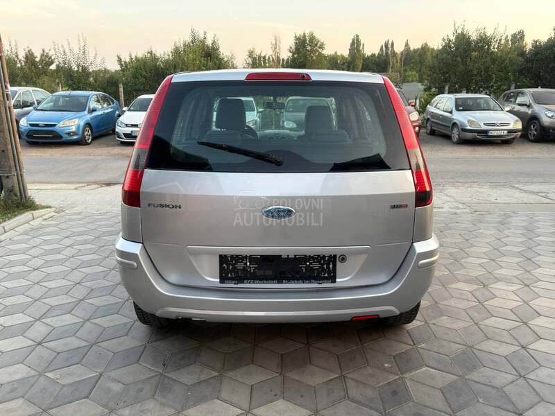 Ford Fusion 