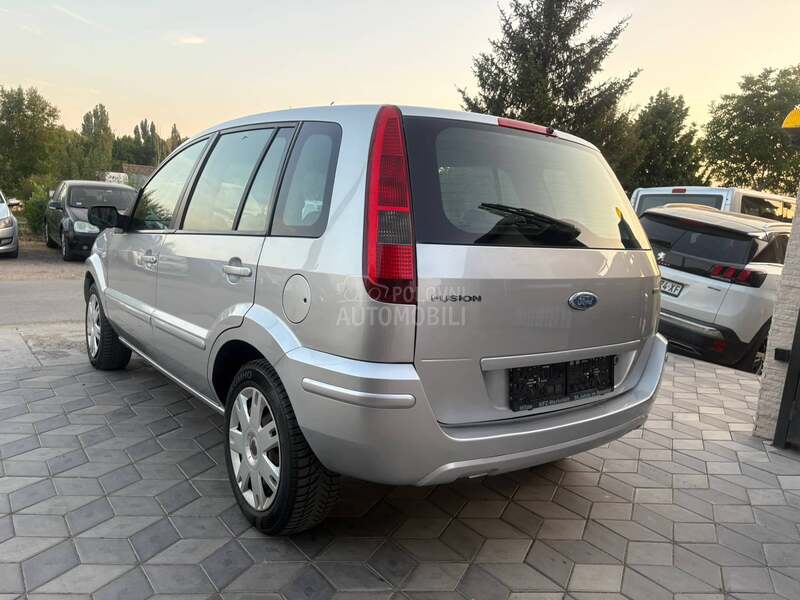 Ford Fusion 
