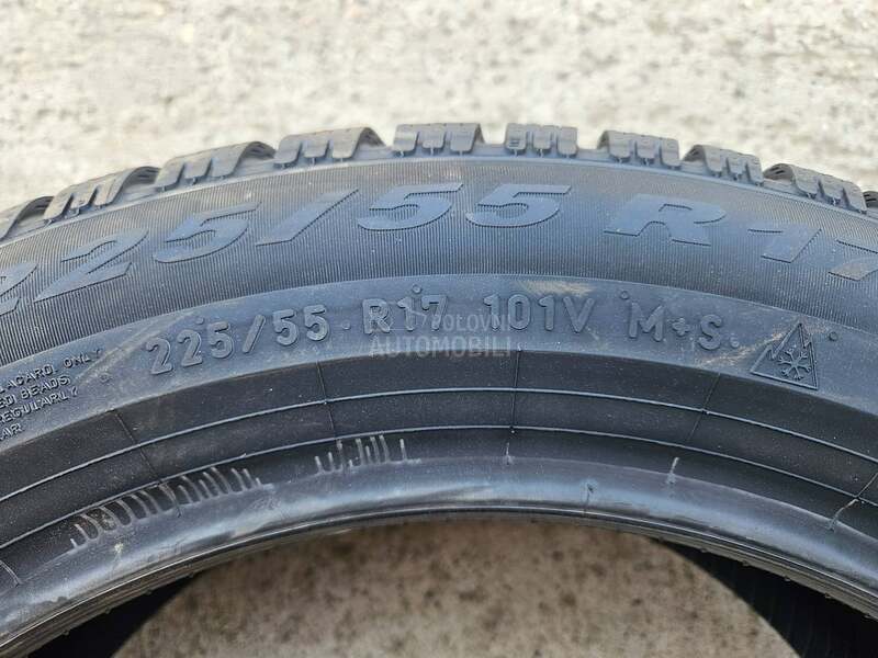 Pirelli 225/55 R17 Zimska