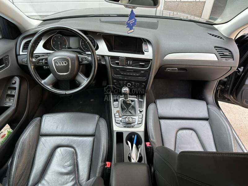 Audi A4 2.0 TDI S LINE