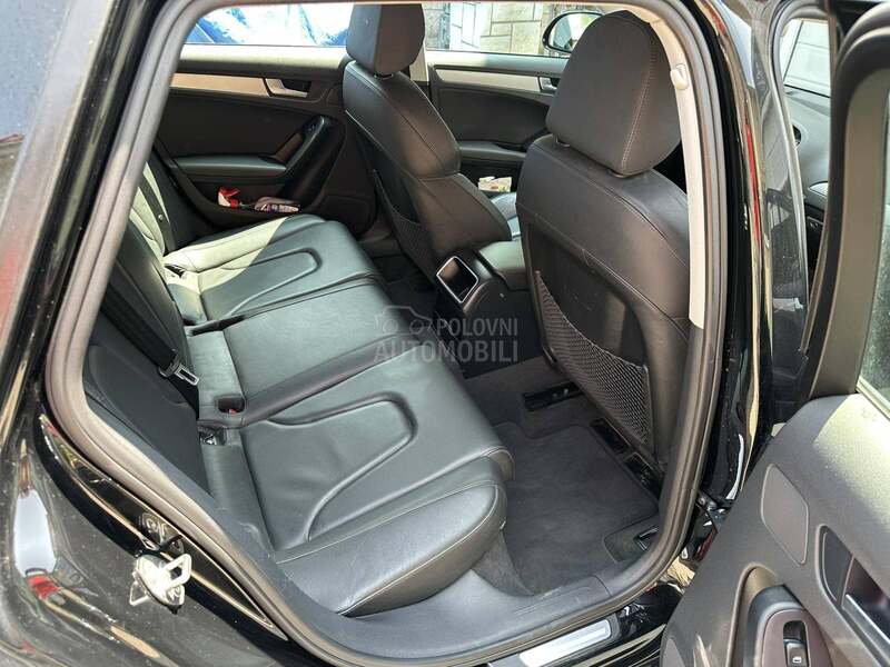 Audi A4 2.0 TDI S LINE
