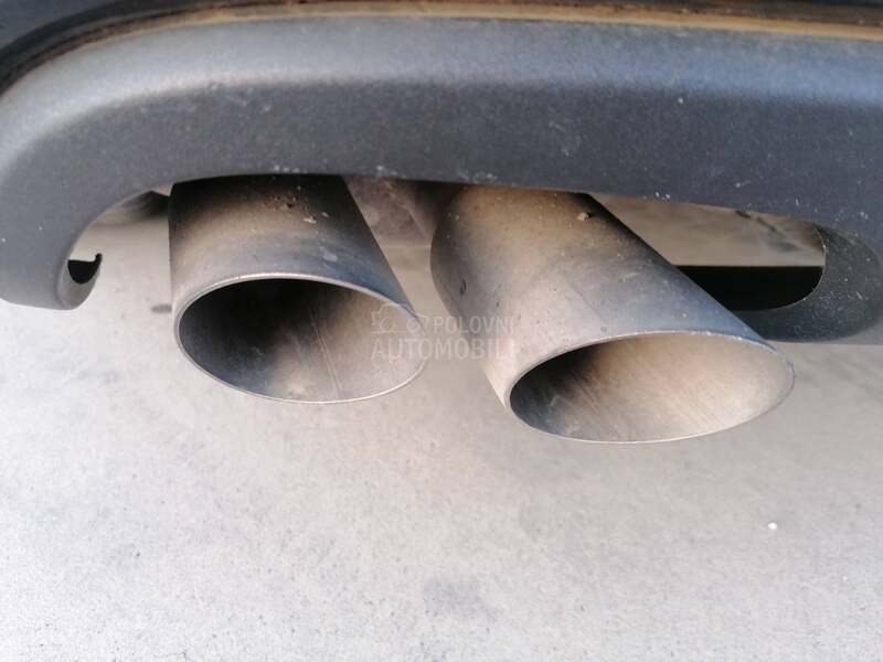 Audi A4 2.0 TDI S LINE