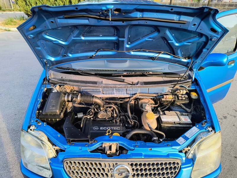 Opel Agila 