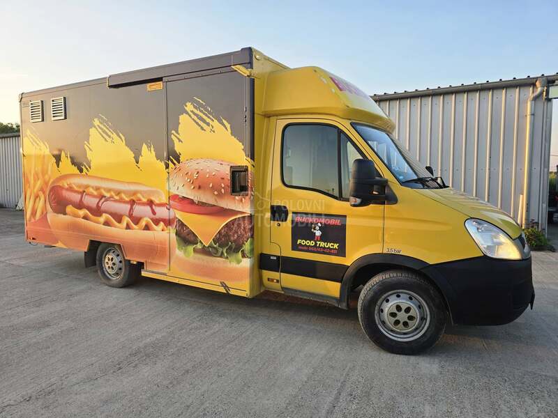 Iveco Daily Food Truck