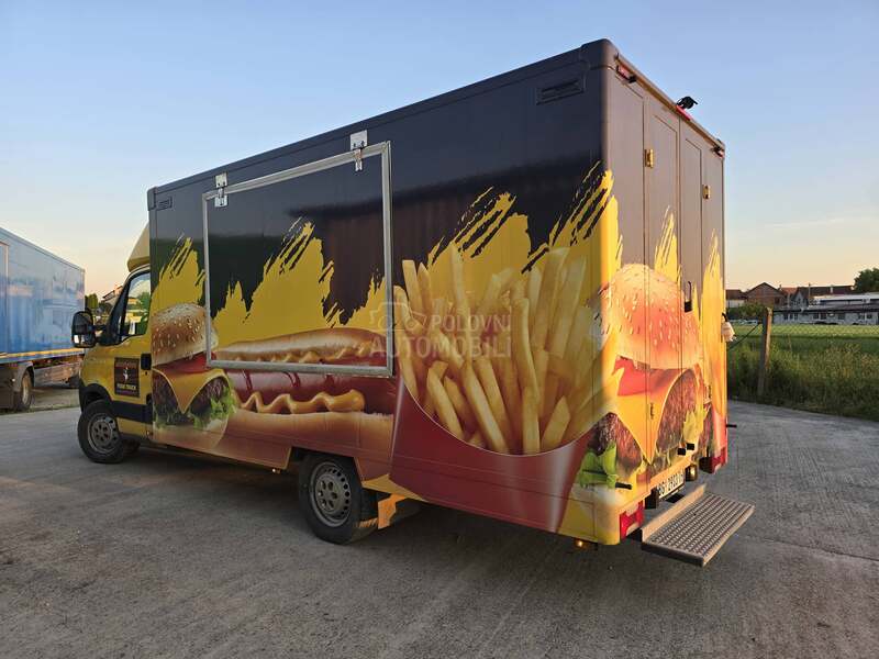 Iveco Daily Food Truck