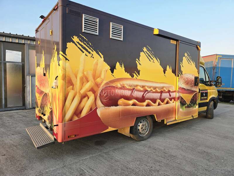 Iveco Daily Food Truck