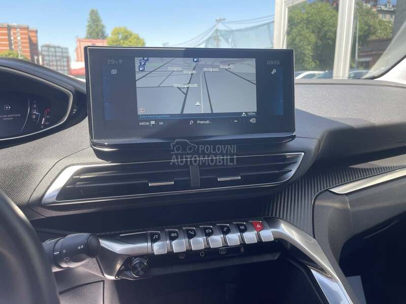 Peugeot 3008 1.2 B Autom