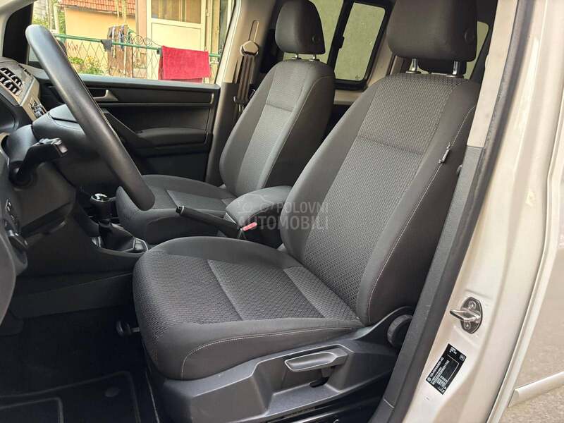 Volkswagen Caddy 2.0 tdi 7 sedista