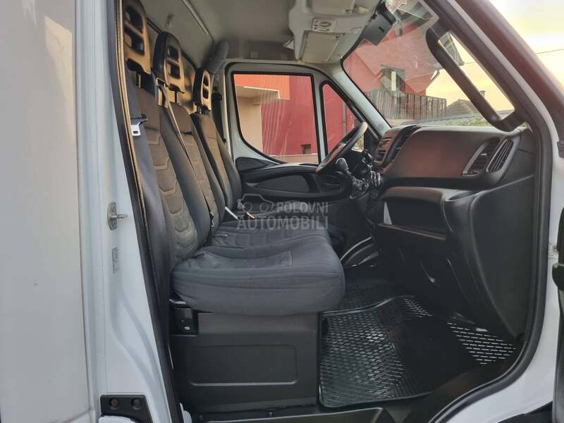 Iveco 70C17 KA0 N0V 3X R0L0