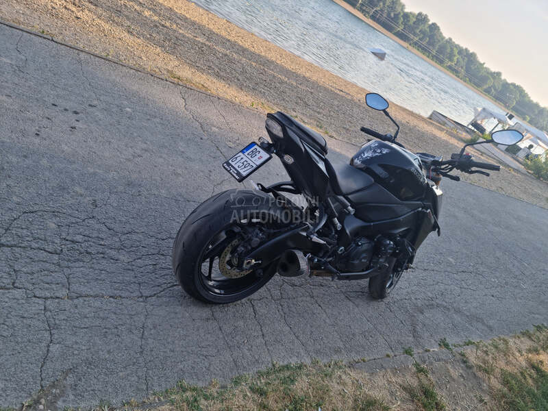 Suzuki gsxs1000