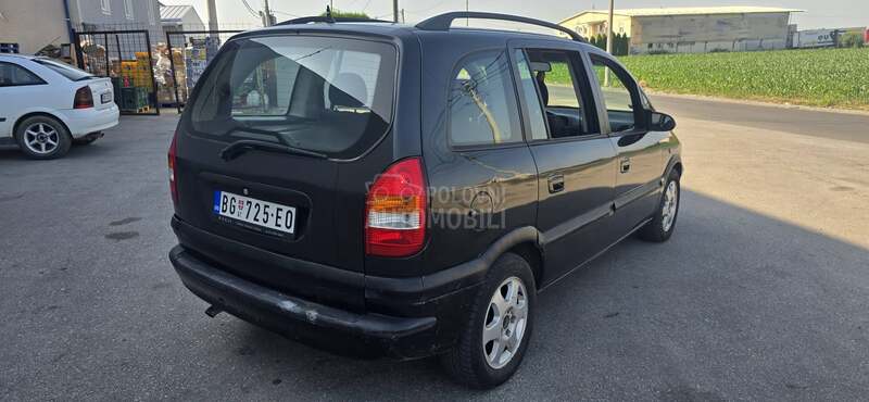 Opel Zafira 