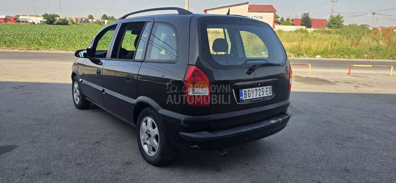 Opel Zafira 