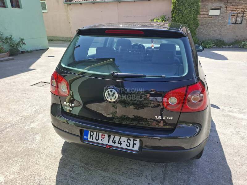 Volkswagen Golf 5 1.6fsi