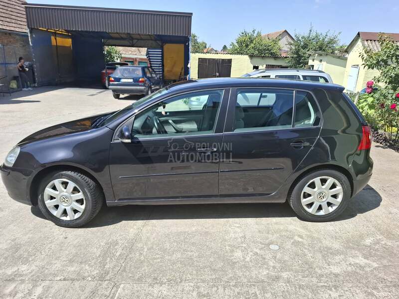 Volkswagen Golf 5 1.6fsi