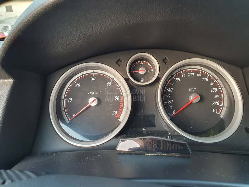 Opel Astra H GTC