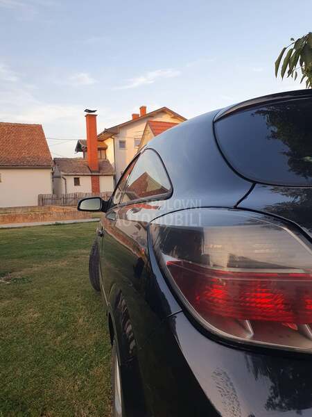 Opel Astra H GTC