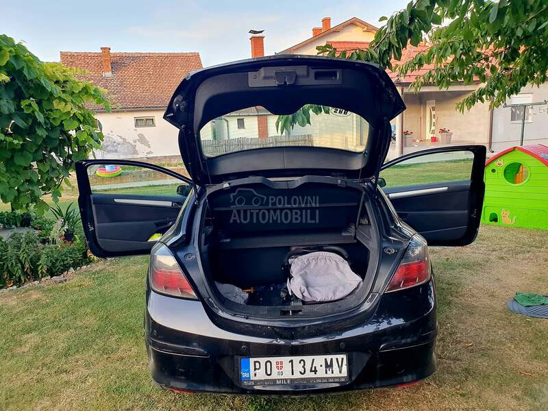 Opel Astra H GTC
