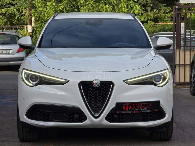 Alfa Romeo Stelvio 2.0i Turbo Q4 AT8 CH