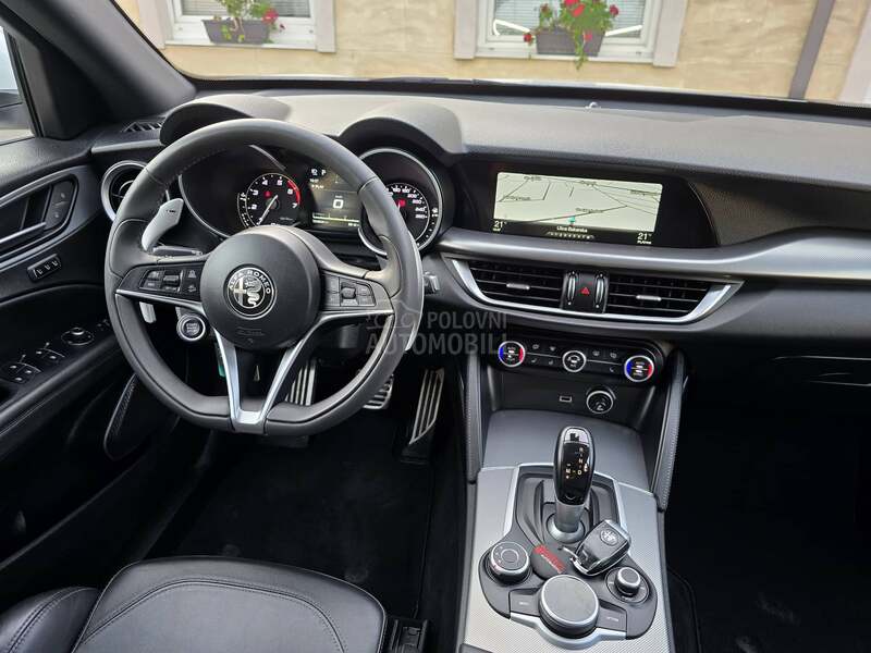Alfa Romeo Stelvio 2.0i Turbo Q4 AT8 CH