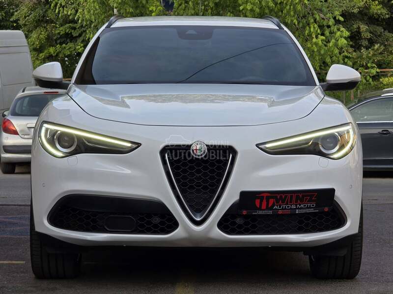 Alfa Romeo Stelvio 2.0i Turbo Q4 AT8 CH