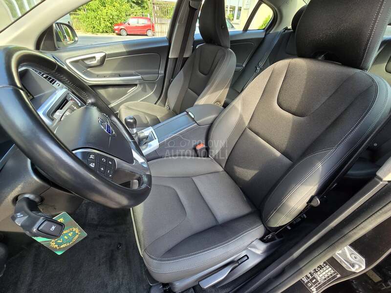 Volvo S60 T3 Momentum iz CH