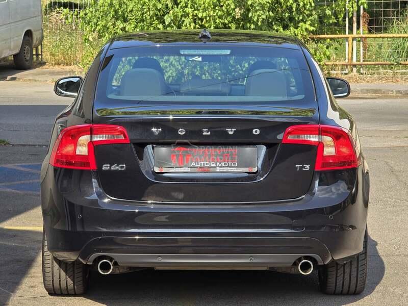 Volvo S60 T3 Momentum iz CH