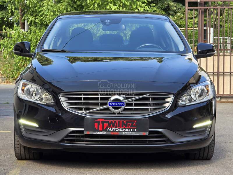 Volvo S60 T3 Momentum iz CH