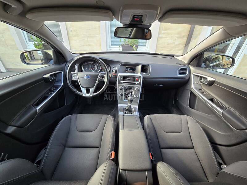 Volvo S60 T3 Momentum iz CH