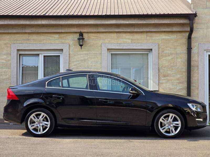 Volvo S60 T3 Momentum iz CH