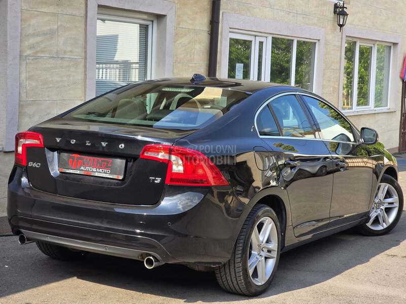 Volvo S60 T3 Momentum iz CH
