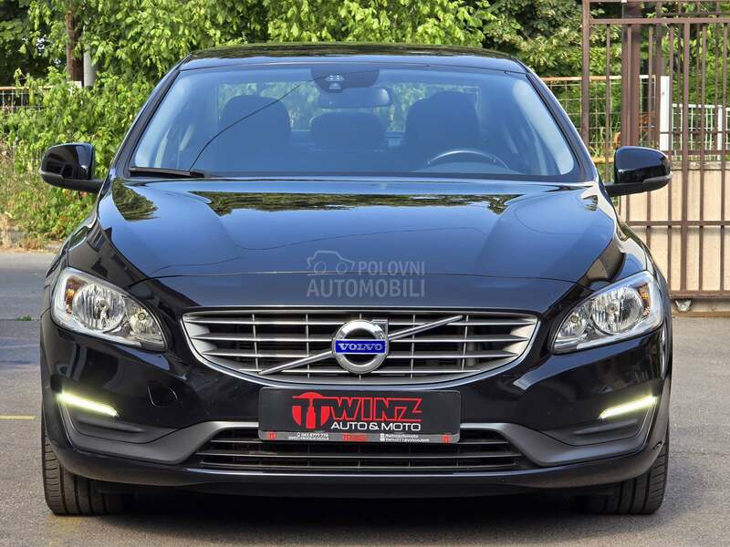 Volvo S60 T3 Momentum iz CH