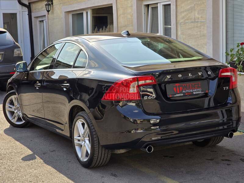 Volvo S60 T3 Momentum iz CH
