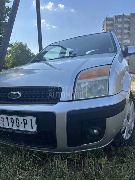 Ford Fusion 