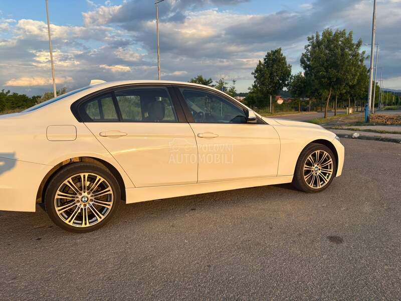 BMW 318 F30 xDrive