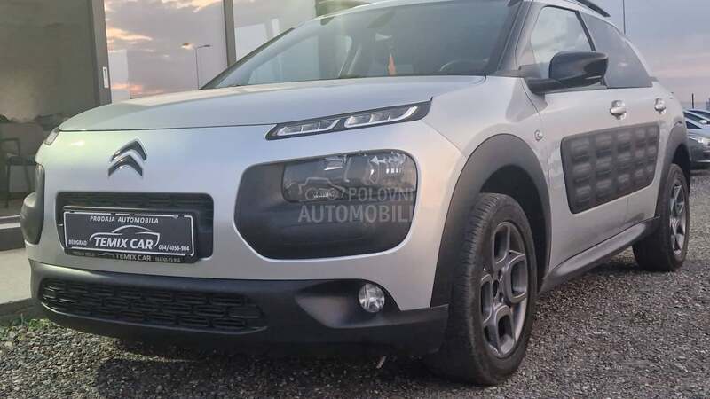 Citroen C4 Cactus 1.2b