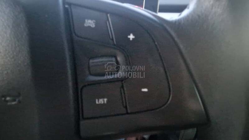 Citroen C4 Cactus 1.2b