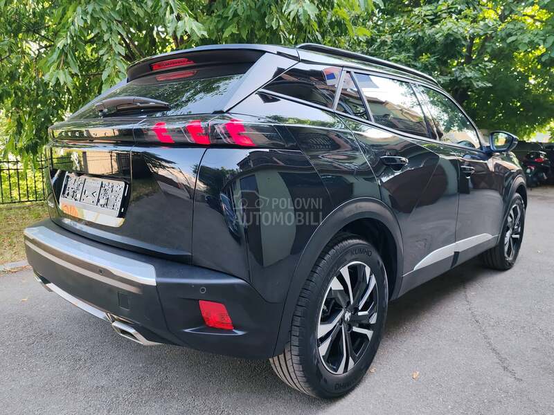 Peugeot 2008 1.2 turbo ALLURE