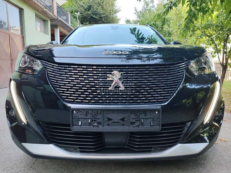 Peugeot 2008 1.2 turbo ALLURE