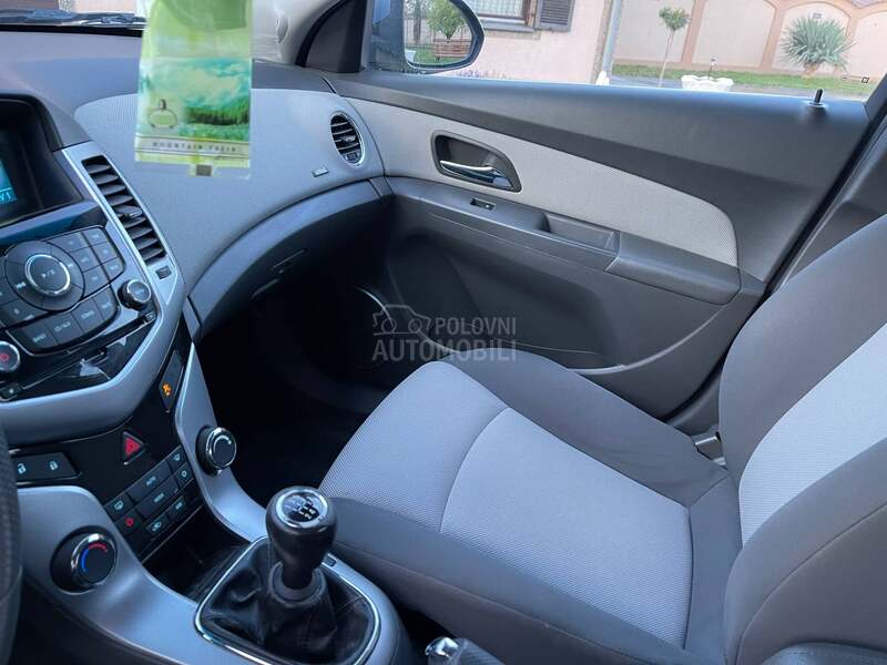Chevrolet Cruze 